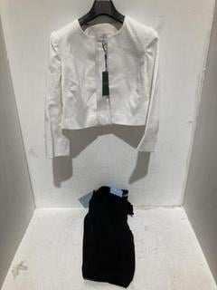 Lot 688  
            Birmingham SR108 - Parcel Delivery Only 
                
2 X JOHN LEWIS & PARTNERS ITEMS TO INCLUDE B(AIR) KIMMIE BAIR BLACK TROUSERS SIZE...