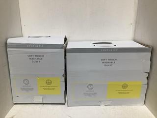 Lot 690  
            Birmingham SR108 - Parcel Delivery Only 
                
2 X JOHN LEWIS & PARTNERS ITEMS TO INCLUDE SYNTHETIC SOFT TOUCH WASHABLE DUVET