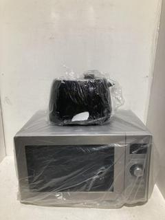 Lot 692  
            Birmingham SR108 - Parcel Delivery Only 
                
2 X JOHN LEWIS & PARTNERS ITEMS TO INCLUDE 2 SLICE BLACK TOASTER