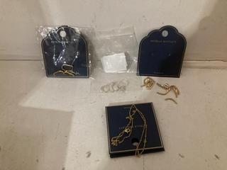 Lot 70  
            Birmingham SR108 - Parcel Delivery Only 
                
4 X ITEMS TO INCLUDE JOHN LEWIS & PARTNERS ESTELLA BARTLETT GOLD 18CT PLATED STUD...