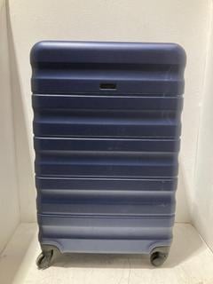 Lot 719  
            Birmingham SR108 - Parcel Delivery Only 
                
JOHN LEWIS & PARTNERS NAVY BLUE HARDSHELL LARGE SUITCASE