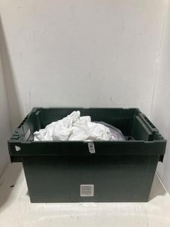 Lot 733  
            Birmingham SR108 - Parcel Delivery Only 

                
BOX OF JOHN LEWIS & PARTNERS ITEMS TO INCLUDE BABY CLOTHING IN VARIOUS STYLES & S...