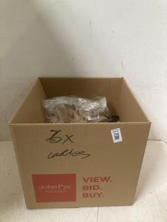 Lot 794  
            Birmingham SR108 - Parcel Delivery Only 

                
6 X LADIES JOHN LEWIS & PARTNERS CLOTHING IN VARIOUS STYLES & SIZES