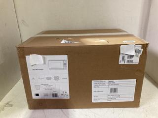 Lot 856  
            Birmingham SR108 - Parcel Delivery Only 
                
JOHN LEWIS & PARTHNERS 20L MICROWAVE