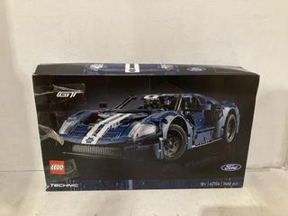 Lot 85  
            Birmingham SR108 - Parcel Delivery Only 
                
FORD GT 1466 PCS LEGO SET MODEL NO-42154 ORIGINAL RRP £104