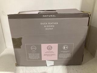Lot 882  
            Birmingham SR108 - Parcel Delivery Only 
                
JOHN LEWIS & PARTNERS DUCK FEATHER & DOWN DUVET 225 X 220CM
