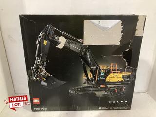 Lot 88  
            Birmingham SR108 - Parcel Delivery Only 
                
LEGO VOLVO EC500 ACTIVE CONTROL HYBRID EXCAVATOR LEGO SET ORIGINAL RRP £349