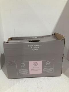 Lot 893  
            Birmingham SR108 - Parcel Delivery Only 
                
JOHN LEWIS & PARTNERS DUCK FEATHER & DOWN DUVET 200 X 200 CM