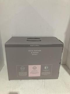 Lot 904  
            Birmingham SR108 - Parcel Delivery Only 
                
JOHN LEWIS & PARTNERS DUCK FEATHER & DOWN DUVET 200 X 200 CM
