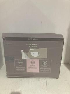 Lot 907  
            Birmingham SR108 - Parcel Delivery Only 
                
JOHN LEWIS & PARTNERS DUCK FEATHER & DOWN DUVET 135 X 200 CM