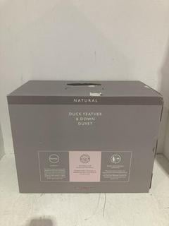 Lot 908  
            Birmingham SR108 - Parcel Delivery Only 
                
JOHN LEWIS & PARTNERS DUCK FEATHER & DOWN DUVET 200 X 200 CM