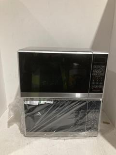 Lot 952  
            Birmingham SR108 - Parcel Delivery Only 
                
2 X JOHN LEWIS & PARTNERS JISM 800 W MICROWAVE