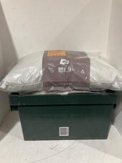 Lot 957  
            Birmingham SR108 - Parcel Delivery Only 
                
BOX OF JOHN LEWIS & PARTNERS ITEMS TO INCLUDE WHITE COTTON PILLOW