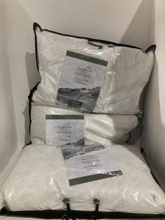 Lot 977  
            Birmingham SR108 - Parcel Delivery Only 
                
3 X JOHN LEWIS & PARTNERS ITEMS TO INCLUDE SNUGGLEDOWN NATURAL SOFT & LUXURIOUS P...