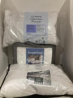 Lot 978  
            Birmingham SR108 - Parcel Delivery Only 
                
3 X JOHN LEWIS & PARTNERS ITEMS TO INCLUDE SNUGGLEDOWN NATURAL SOFT & LUXURIOUS P...