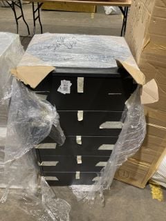 Lot 100  
            Birmingham - Collection or Delivery 

                
DAVID PHILLIPS 5 DRAWER TALLBOY CHEST IN BLACK