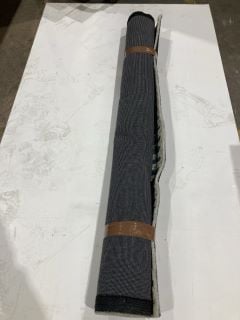 Lot 139  
            Birmingham - Collection or Delivery 

                
DAVID PHILLIPS MASON GRID RUG IN-29582D