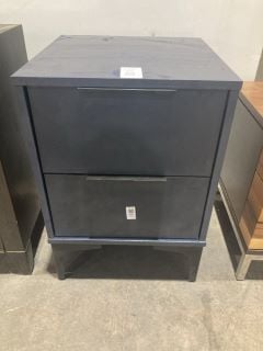 Lot 60  
            Birmingham - Collection or Delivery 

                
DAVID PHILLIPS VENICE 2 DRAWER BEDSIDE TABLE IN INDIGO BLUE