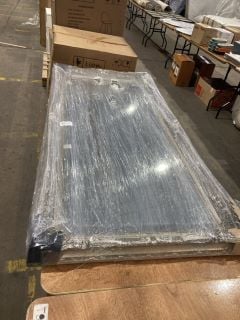 Lot 87  
            Birmingham - Collection Only 

                
DAVID PHILLIPS LOUIS LEANER MIRROR IN SILVER RRP £329