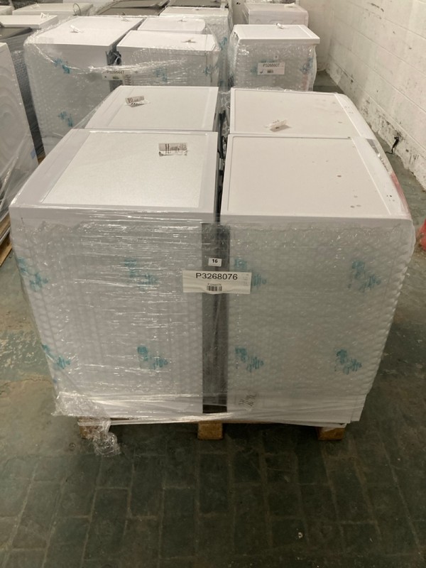 Lot 16  
            Nottingham SR3 - Delivery Or Collection 

                
1X PALLET WITH TOTAL RRP VALUE OF £895 TO INCLUDE 1X LOGIK WASHING MACHINES MODEL...