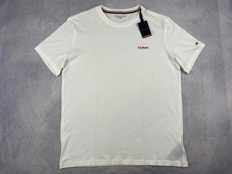 Lot 116  
            Nottingham Luxury Room - Delivery Only 

                
Tommy Hilfiger 'Tommy' T-Shirt, Tag - Size M (VAT ONLY PAYABLE ON BUYERS PREMIUM)