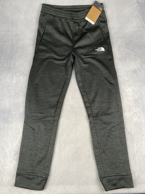 Lot 132  
            Nottingham Luxury Room - Delivery Only 

                
The North Face Teen Boys Bottoms - Size XXL/16 (VAT ONLY PAYABLE ON BUYERS PREMIUM)