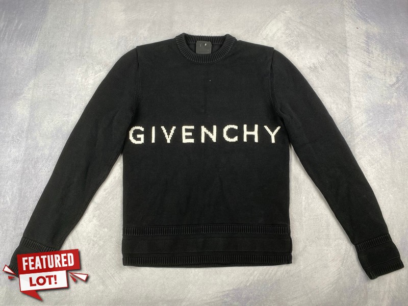 Lot 136  
            Nottingham Luxury Room - Delivery Only 

                
Givenchy Sweatshirt - Size L (VAT ONLY PAYABLE ON BUYERS PREMIUM)