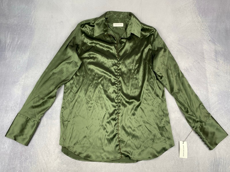 Lot 14  
            Nottingham Luxury Room - Delivery Only 

                
Dries Van Noten Celinas Shirt, Tag - Size 42 - Original RRP £710
