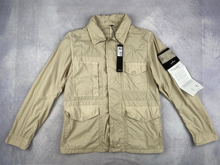 Lot 252  
            Nottingham Luxury Room - Delivery Only 

                
Stone Island 29 Capospalla Ghost Overshirt, With Tags & Spare Buttons - Size S RR...