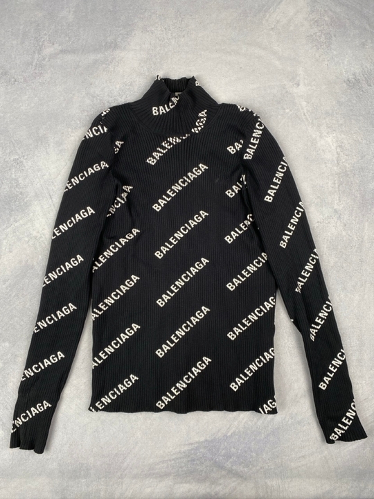 Lot 268  
            Nottingham Luxury Room - Delivery Only 

                
Balenciaga Top - Size M (VAT ONLY PAYABLE ON BUYERS PREMIUM) (MPSE54118612)