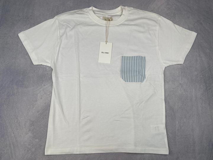 Lot 278  
            Nottingham Luxury Room - Delivery Only 

                
Dl1961 Boys Striped Pocket T-Shirt In White. Size: L 16 Years . Rrp: £58