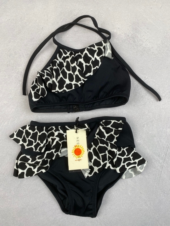 Lot 292  
            Nottingham Luxury Room - Delivery Only 

                
Nessibyrd Girls Tinto Bikini (Uv50 Sun Protection). Size: 4Y. Rrp: £60 (VAT ONLY ...