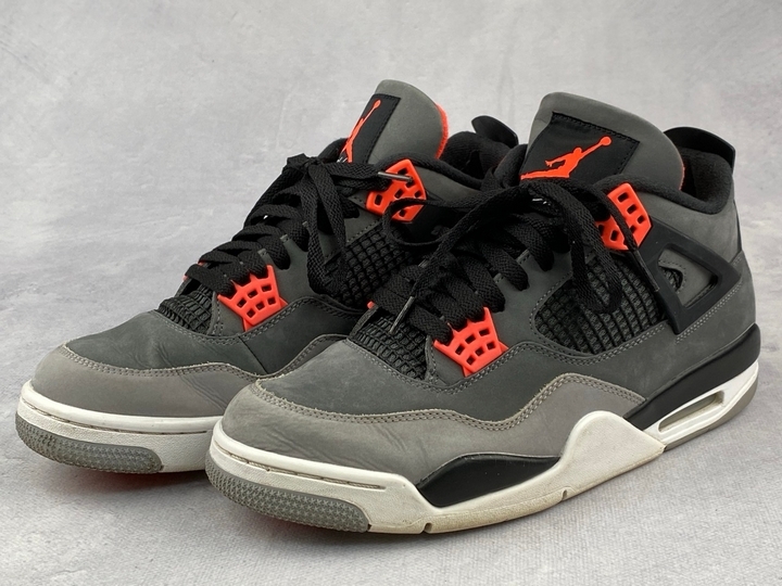 Lot 298  
            Nottingham Luxury Room - Delivery Only 

                
Air Jordan 4 Mid Retro DH6927-061 Sneakers - Size UK 9.5 (VAT ONLY PAYABLE ON BUY...