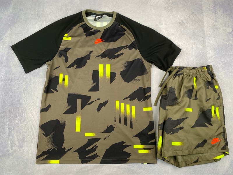 Lot 48  
            Nottingham Luxury Room - Delivery Only 

                
Nike Dry-Fit Top & Shorts - Size - Top L / Shorts XL (VAT ONLY PAYABLE ON BUYERS ...