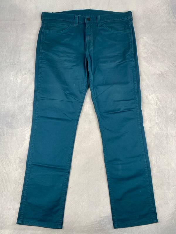 Lot 61  
            Nottingham Luxury Room - Delivery Only 

                
Levis Jeans 511 - Size W36 L32 (VAT ONLY PAYABLE ON BUYERS PREMIUM)