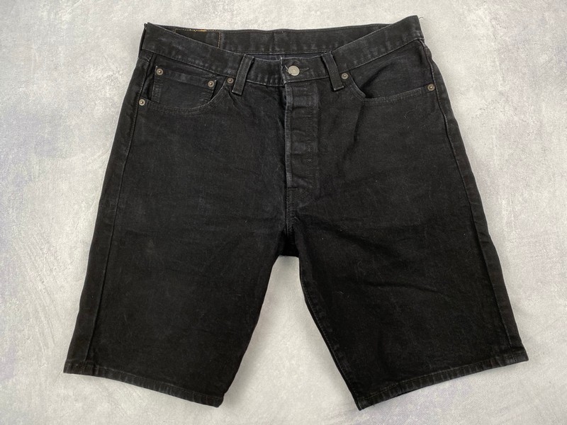 Lot 66  
            Nottingham Luxury Room - Delivery Only 

                
Levis Jeans Shorts - W34 (VAT ONLY PAYABLE ON BUYERS PREMIUM)