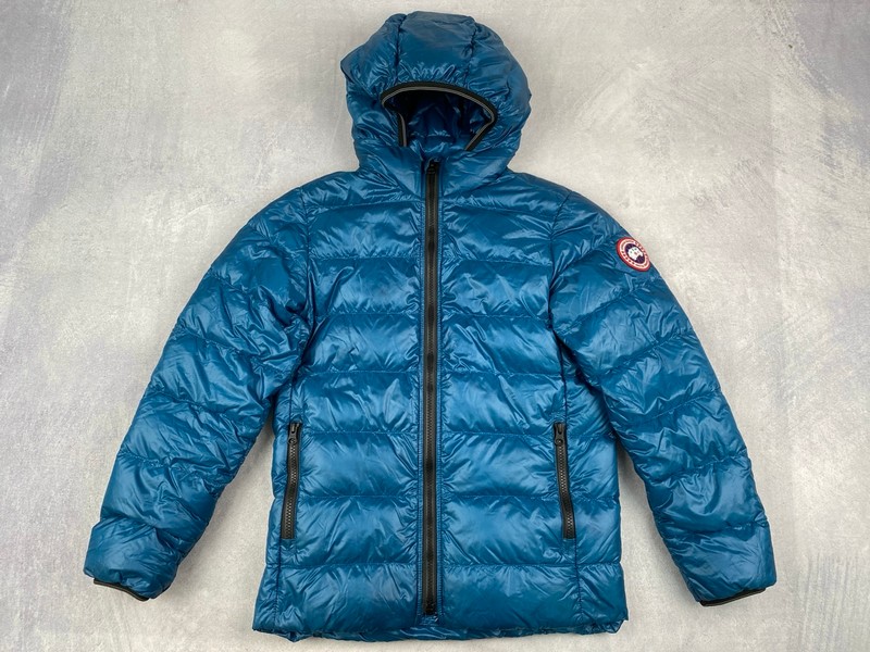 Lot 7  
            Nottingham Luxury Room - Delivery Only 

                
Canada Goose Youth Crofton Hoodie :5060Y - Size M/10-12 Y - Original RRP £525