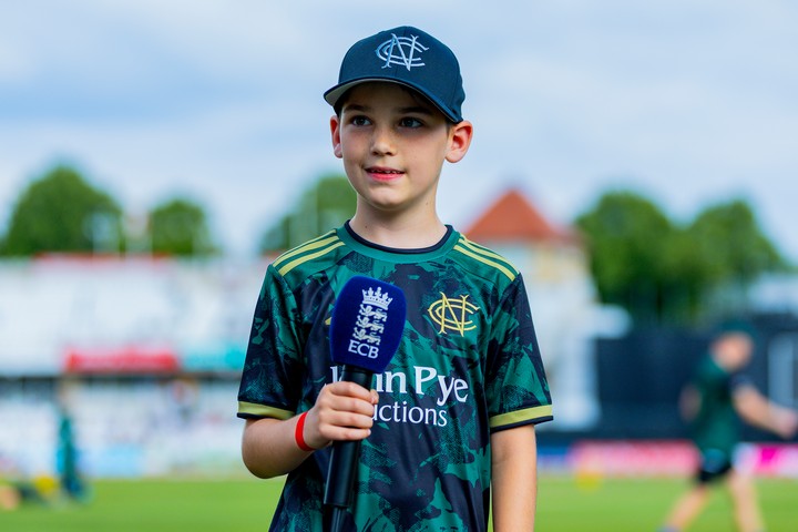 Lot 9  
            Nottingham Charity Auction - Collection Only 

                
Junior mascot experience. The opportunity for one youngster to lead out Notts Out...
