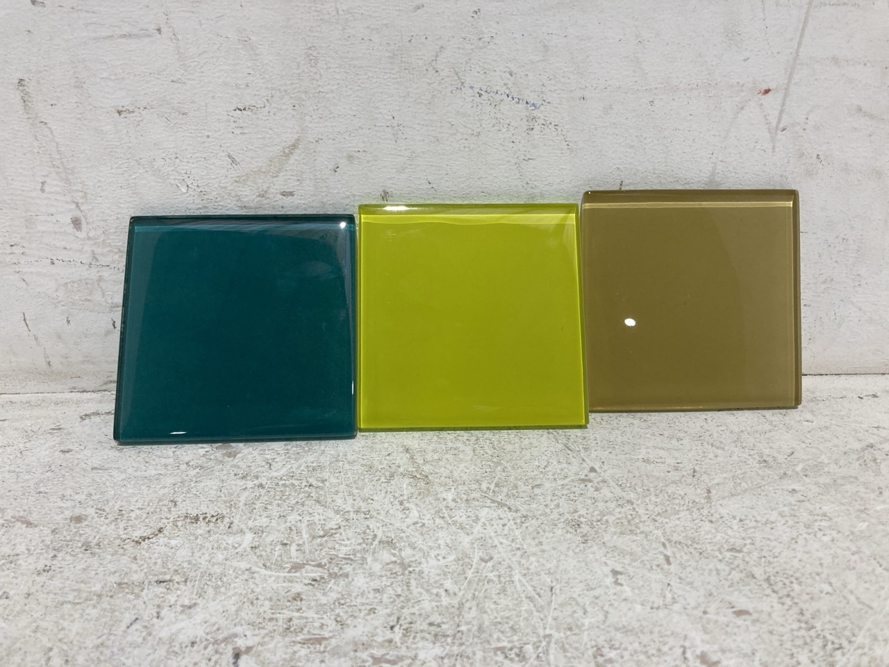 Lot 10  
            Birmingham - Collection Only 

                
QUANTITY OF ASSORTED WALL TILES TO INCLUDE CYNTHIA ELECTRIC BLUE (APPROX 20 BOXES)