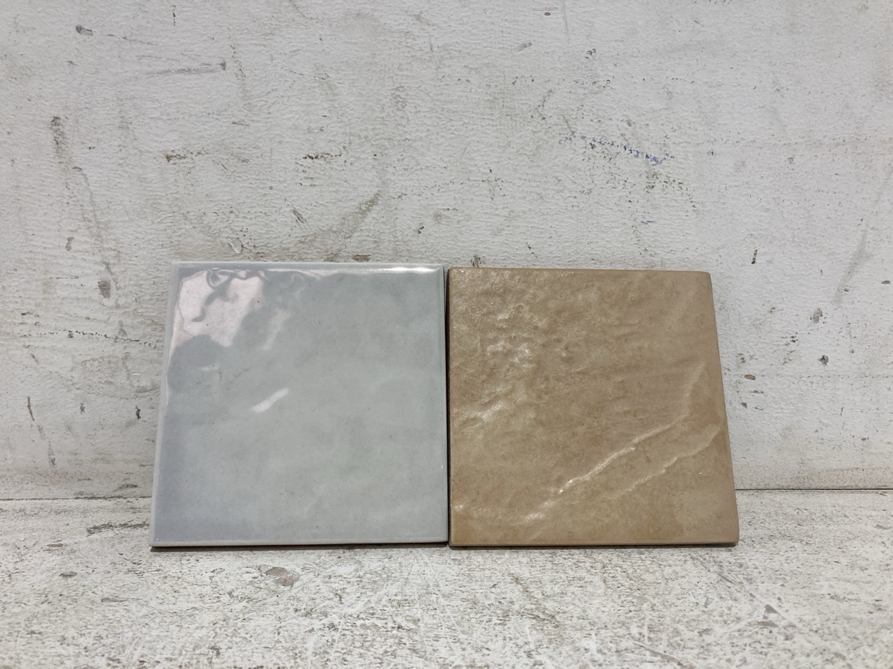 Lot 11  
            Birmingham - Collection Only 

                
QUANTITY OF ASSORTED WALL TILES TO INCLUDE TEN BY TEN NAPOLI PERLA (APPROX 20 BOXES)