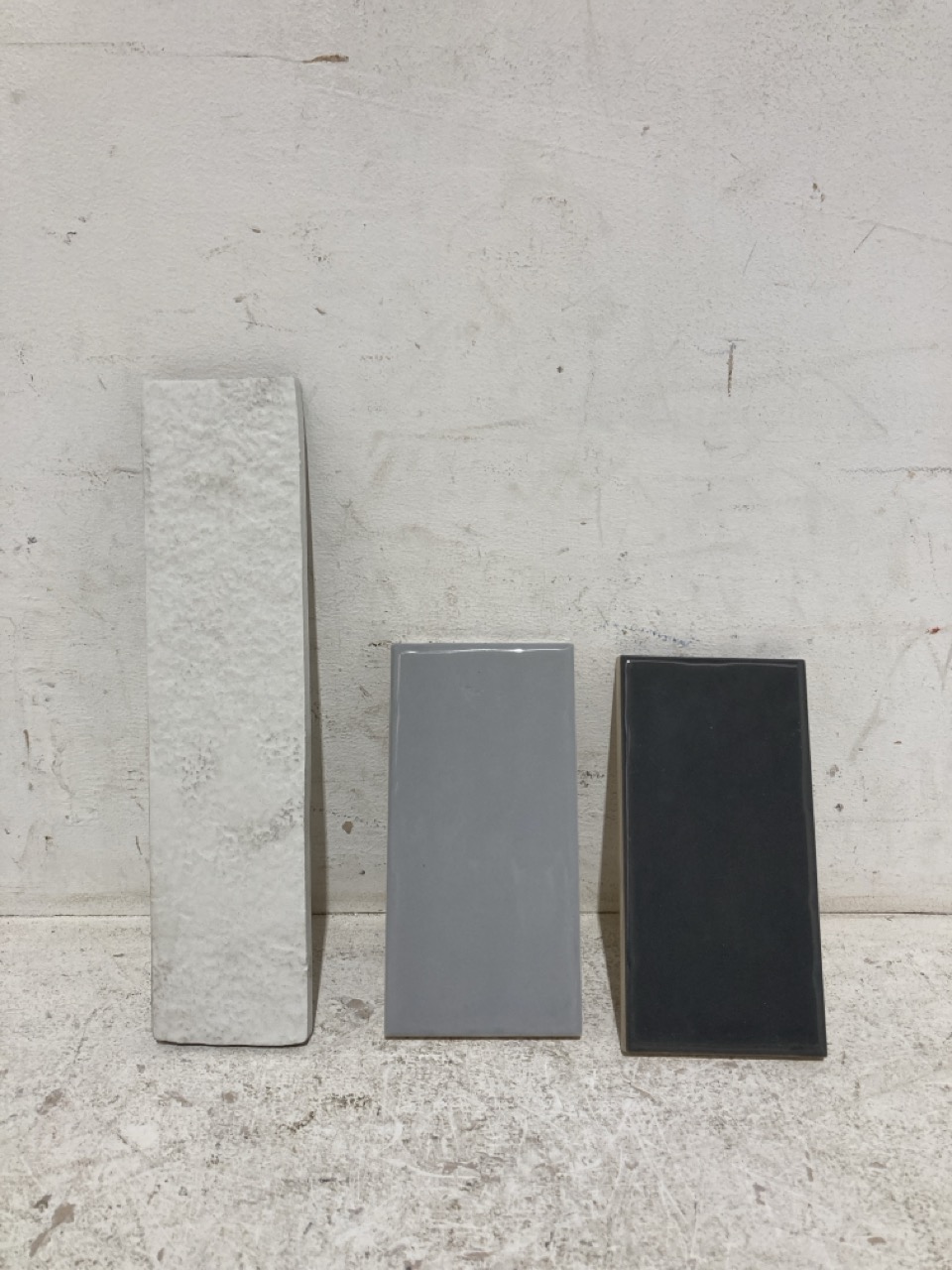 Lot 13  
            Birmingham - Collection Only 

                
QUANTITY OF ASSORTED WALL TILES TO INCLUDE SELF STYLE STREET BIANCO (APPROX 30 BO...