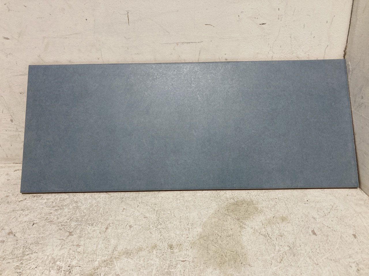 Lot 15  
            Birmingham - Collection Only 

                
QUANTITY OF UNBRANDED SOHO COBALT WALL TILES (APPROX 13 BOXES)