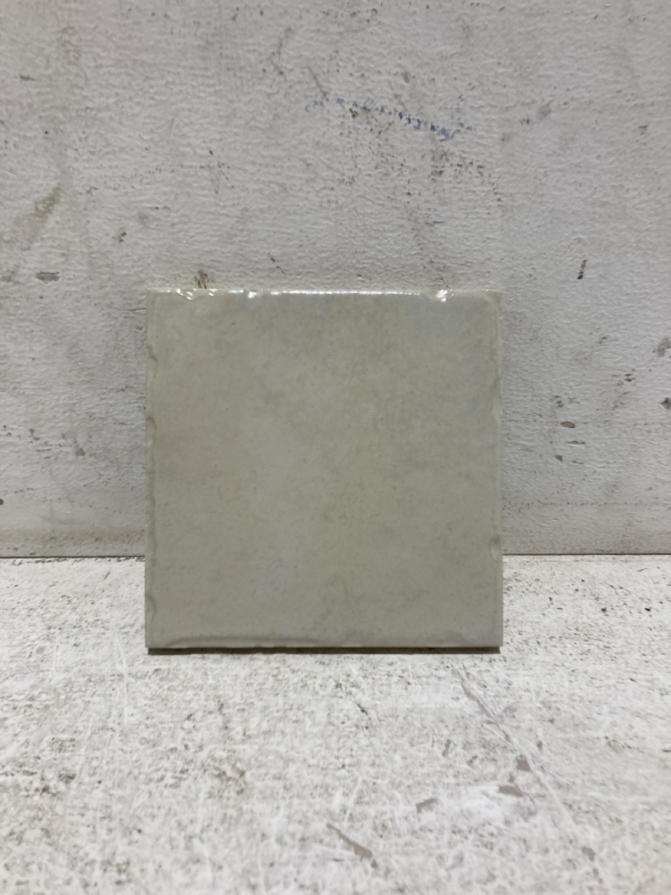 Lot 63  
            Birmingham - Collection Only 

                
QUANTITY OF ASSORTED MARCA CORONA 1741 EVOLUZIONE CERAMICA WALL TILESTO INCLUDE P...