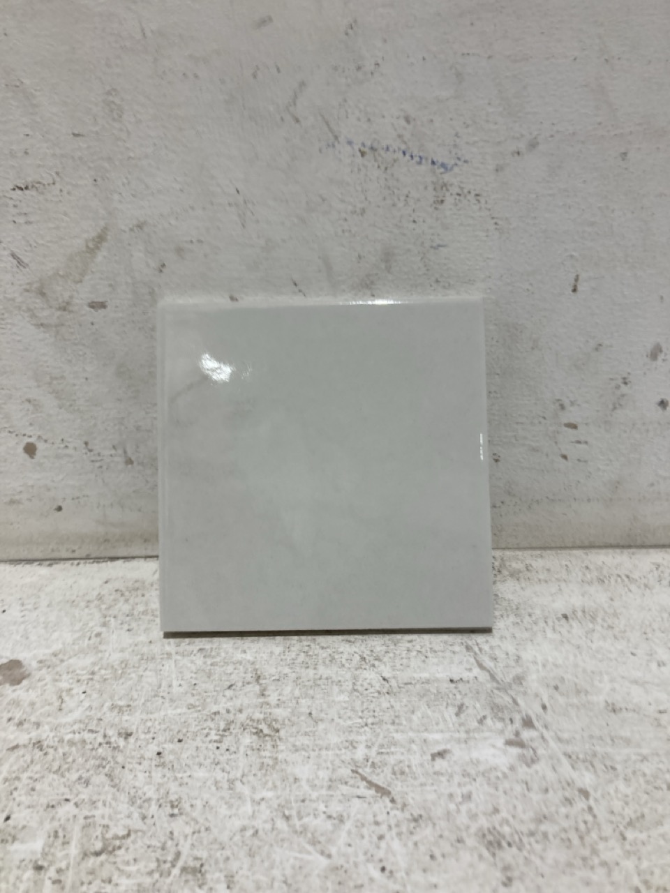 Lot 87  
            Birmingham - Collection Only 

                
QUANTITY OF 1741 DI MARCA CORONA F073 MAI.BLANCO WALL TILES (APPROX 24 BOXES)