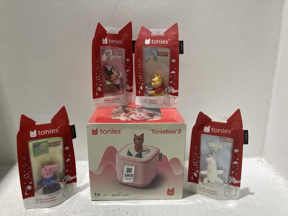 Lot 1805  
            Chesterfield SR45 - Parcel Delivery Only 

                
5 X ASSORTED TONIES PRODUCTS TO INCLUDE TONIEBOX2 (LOCATION: L17)