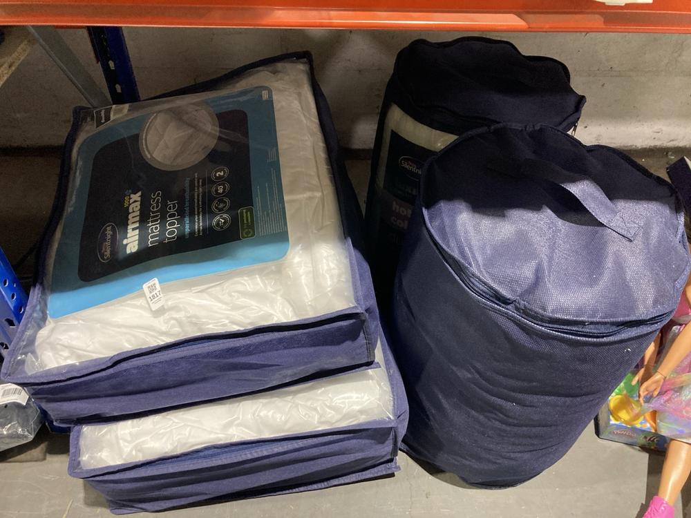 Lot 1817  
            Chesterfield SR45 - Parcel Delivery Only 

                
4 X ASSORTED BEDDING TO INCLUDE SILENTNIGHT AIRMAX MATTRESS TOPPER (LOCATION: L17)