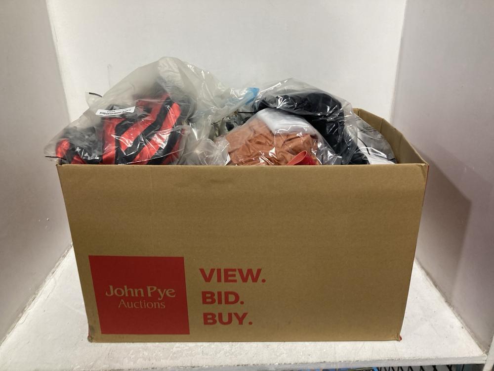 Lot 1856  
            Chesterfield SR45 - Parcel Delivery Only 

                
BOX OF ASSORTED COSTUMES TO INCLUDE GOTHIC SCHOOL GIRL COSTUME 4-6 YRS (LOCATION:...