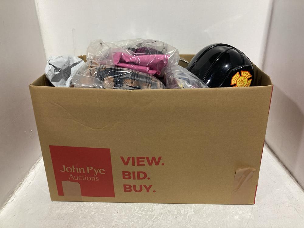 Lot 1857  
            Chesterfield SR45 - Parcel Delivery Only 

                
BOX OF ASSORTED CASTUMES TO INCLUDE BATMAN MASK (LOCATION: L1 SR46)