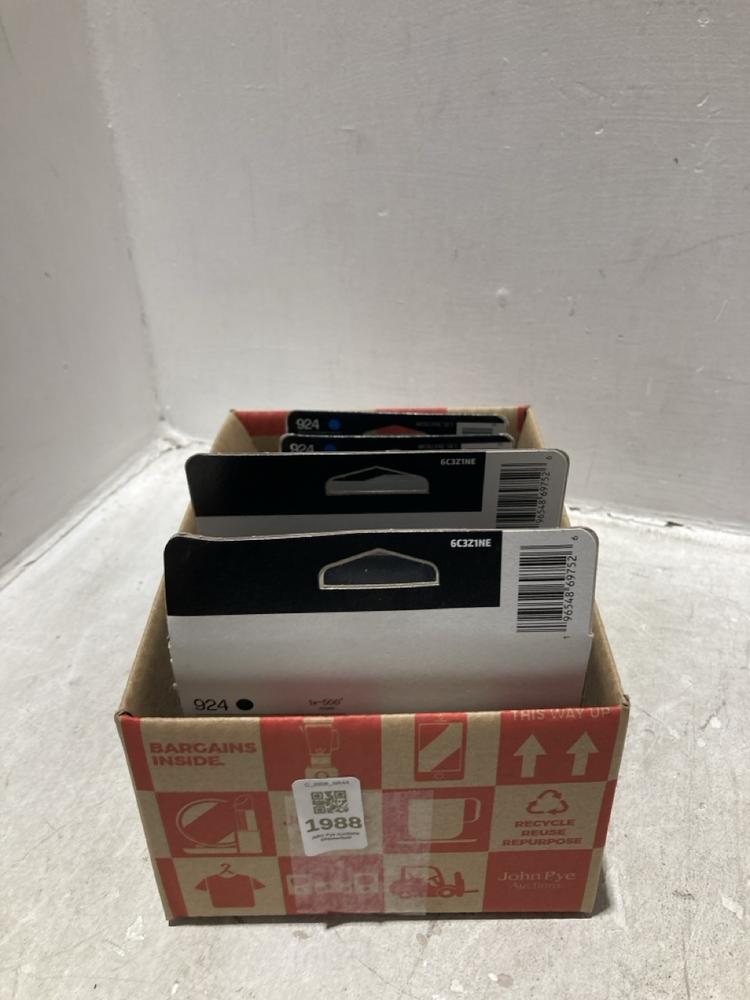 Lot 1988  
            Chesterfield SR44 - Parcel Delivery Only 

                
BOX OF ASSORTED PRINTER INK CARTRIDGES TO INCLUDE 924 4 PACK (LOCATION: L7)