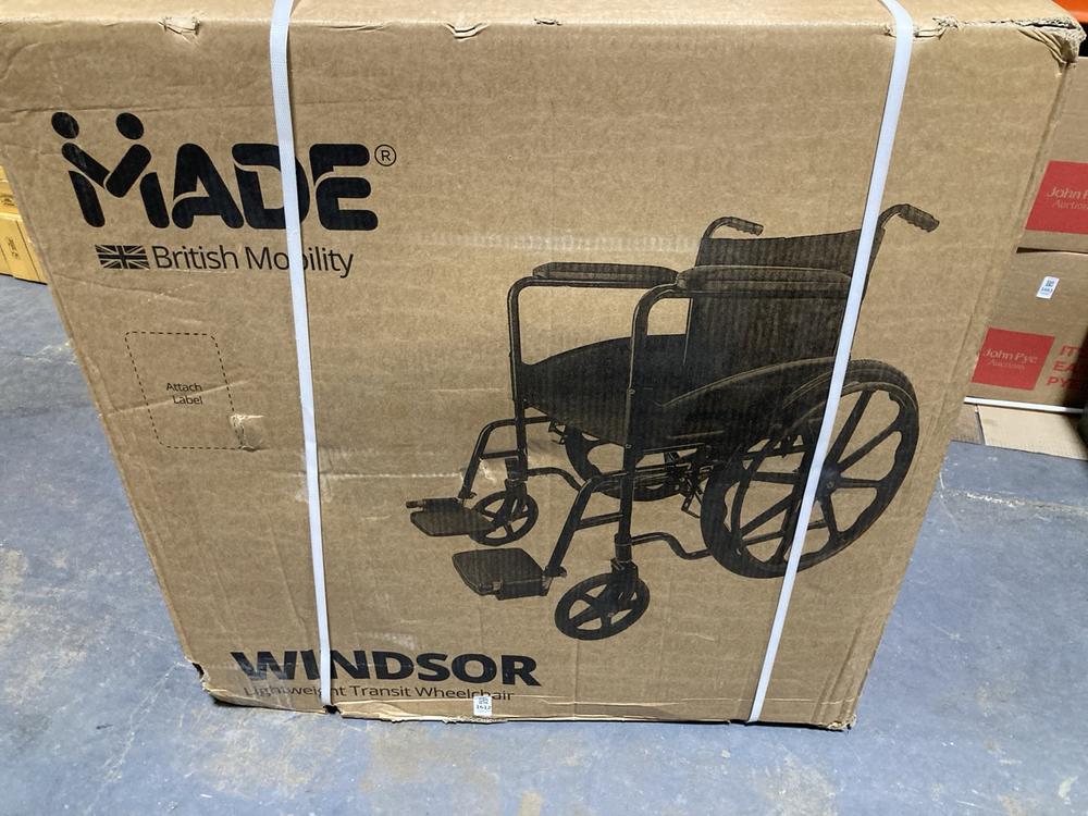 Lot 1612  
            Chesterfield SR47 - Parcel Delivery Only 

                
WINDSOR LIGHTWEIGHT TRAINSIT WHEELCHAIR IN BLACK (LOCATION: SR46 G4)